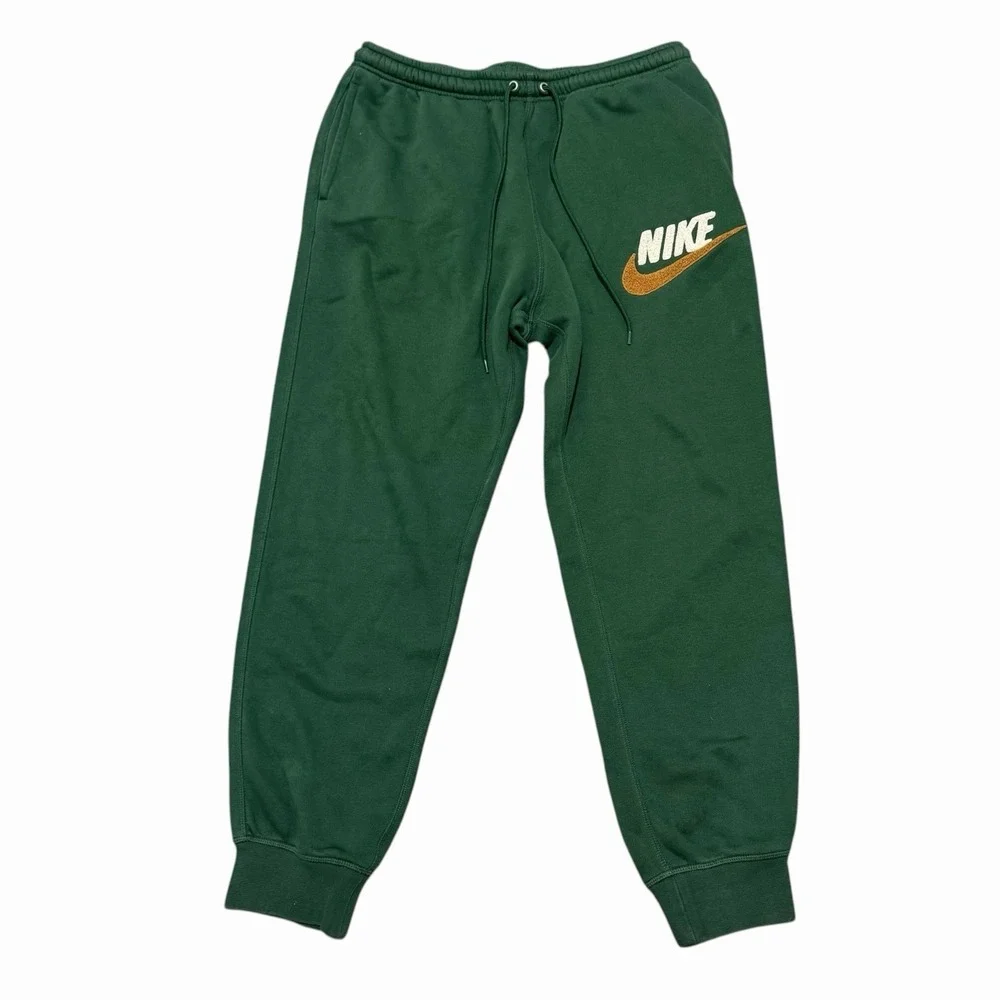 Nike Club Fleece Men's Fleece Joggers Fir/Fir FN3094-323 Size L Chenille Logo - Picture 1 of 8